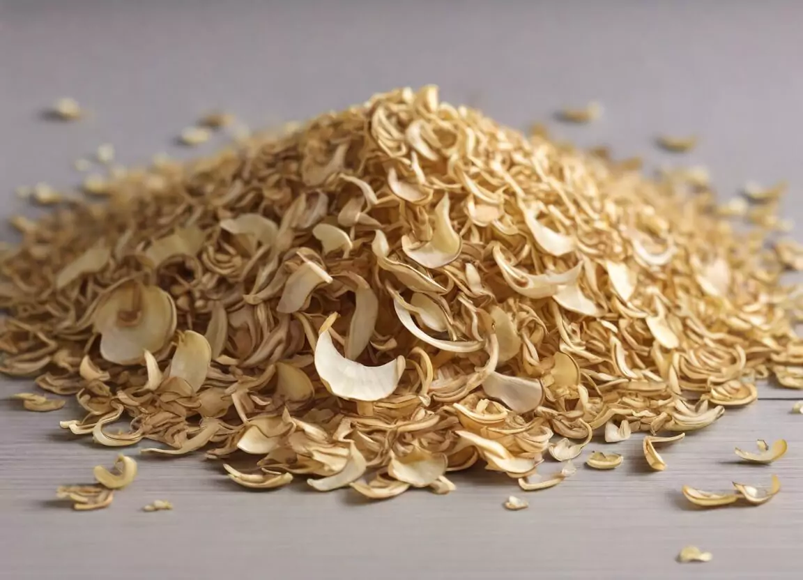 Dried onion flakes